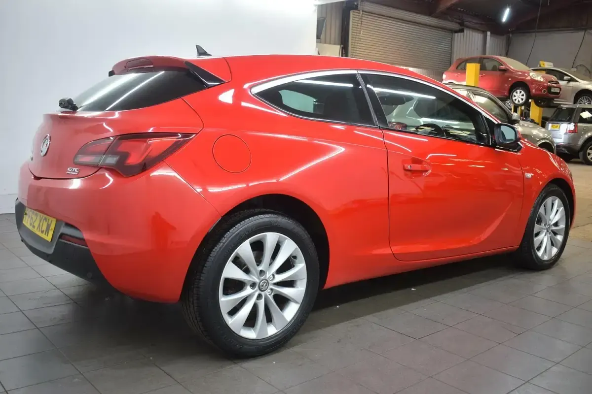 Used Vauxhall Astra GTC SRi 2012 Red Hatchback