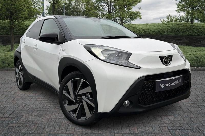 New Toyota Aygo X 72 HP (52 kW) 2025 White SUV