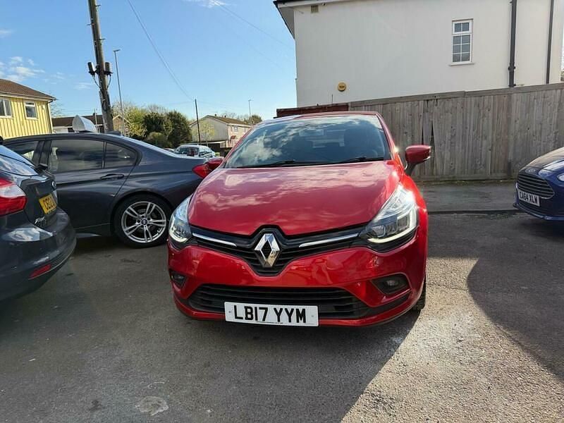 Used Renault Clio IV Dynamique 2017 Red Hatchback