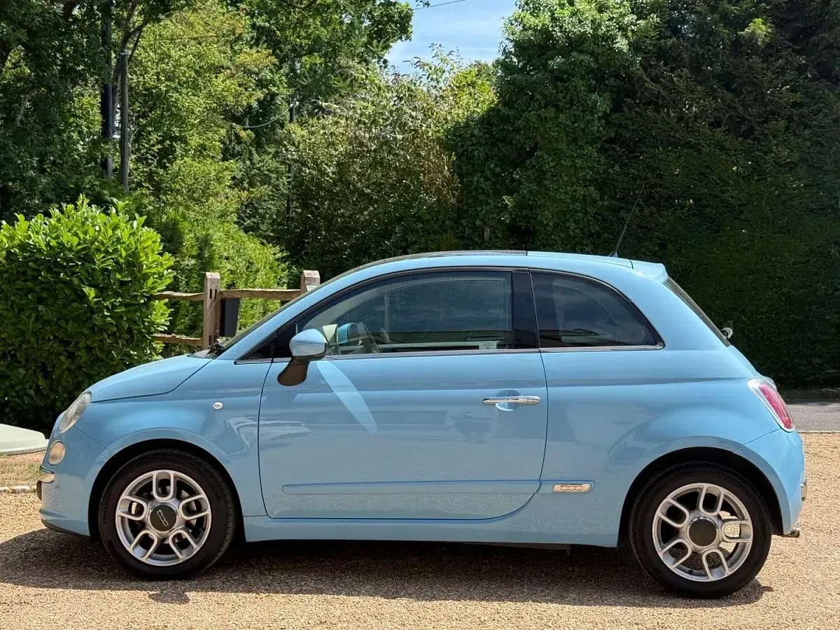 Used Fiat 500 Lounge 85 HP (62 kW) 2011 Blue Hatchback