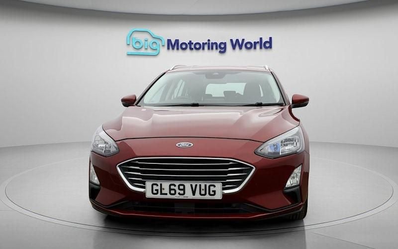 Usado Ford Focus Titanium 120 HP (88 kW) 2020 Vermelho Carrinha