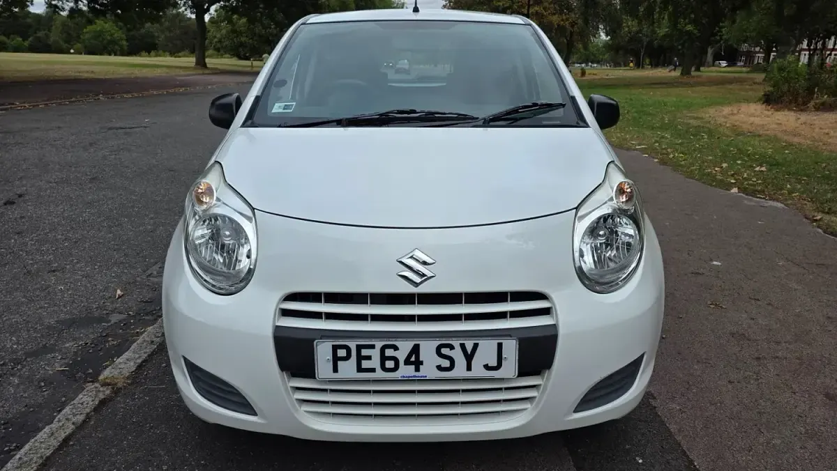Used Suzuki Alto 68 HP (50 kW) 2014 White Hatchback