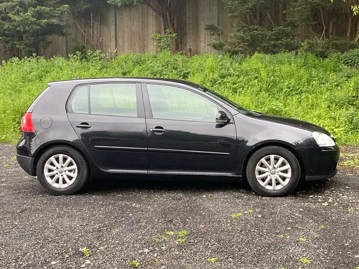 Used VW Golf V Match 105 HP (77 kW) 2008 Black Hatchback