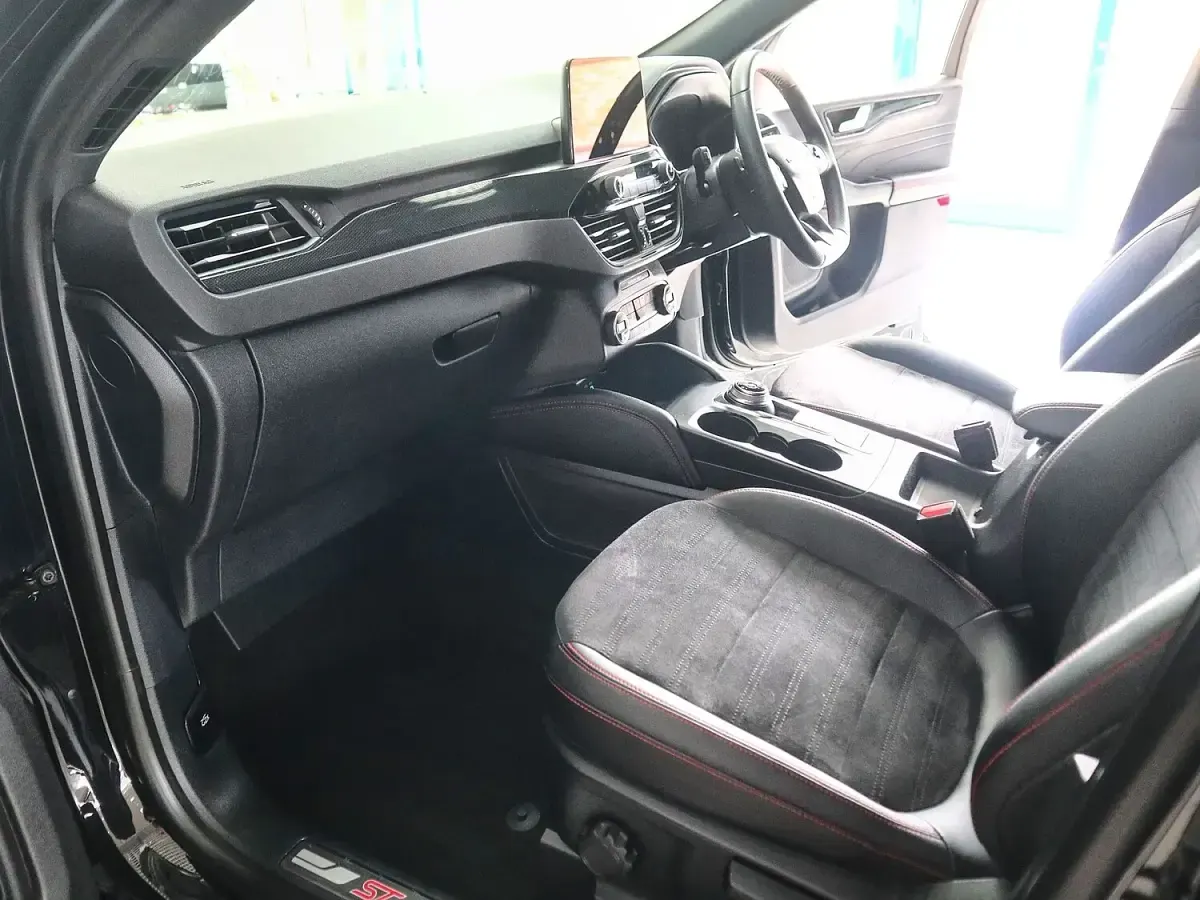 Used Ford Kuga ST-Line 120 HP (88 kW) 2022 Black SUV