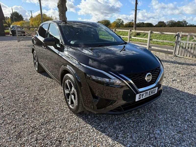 Black Used 2021 Nissan Qashqai N-Connecta SUV | £13,579 (Super price) - Image 1/4