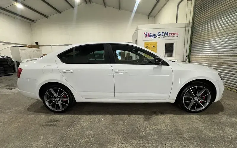 Used Skoda Octavia vRS 220 HP (161 kW) 2016 Estate