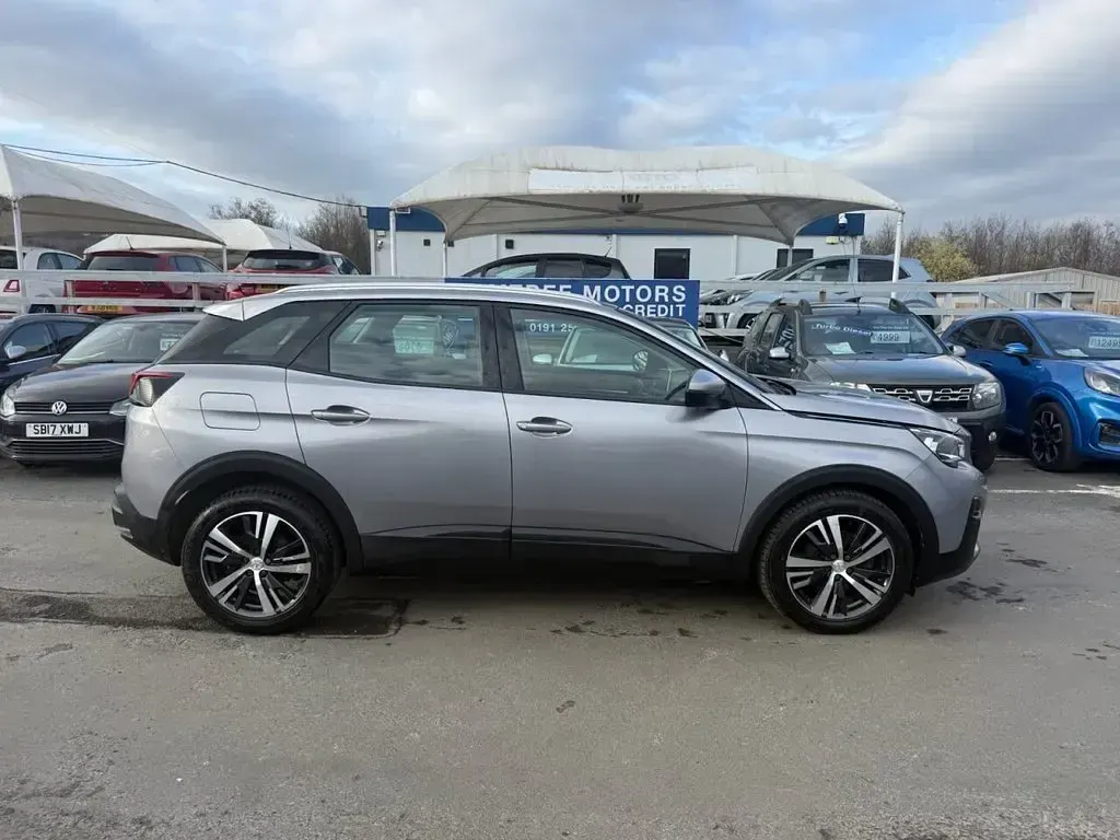 Used Peugeot 3008 Active 130 HP (95 kW) 2019 Grey SUV