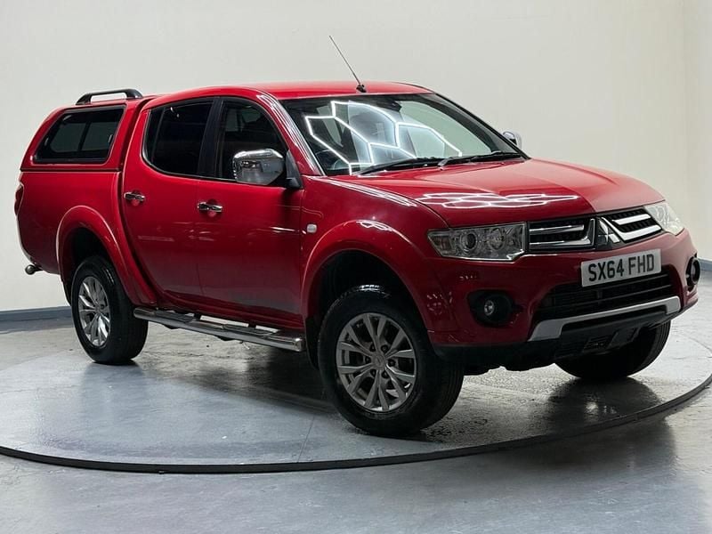 Red Used 2014 Mitsubishi L200 Warrior Pickup | £7,495 (A bit pricey) - Image 1/4