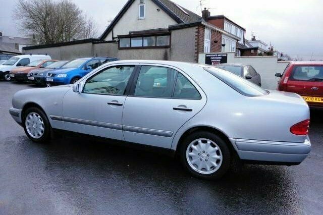 Used Mercedes E300 Elegance 1999 Sedan