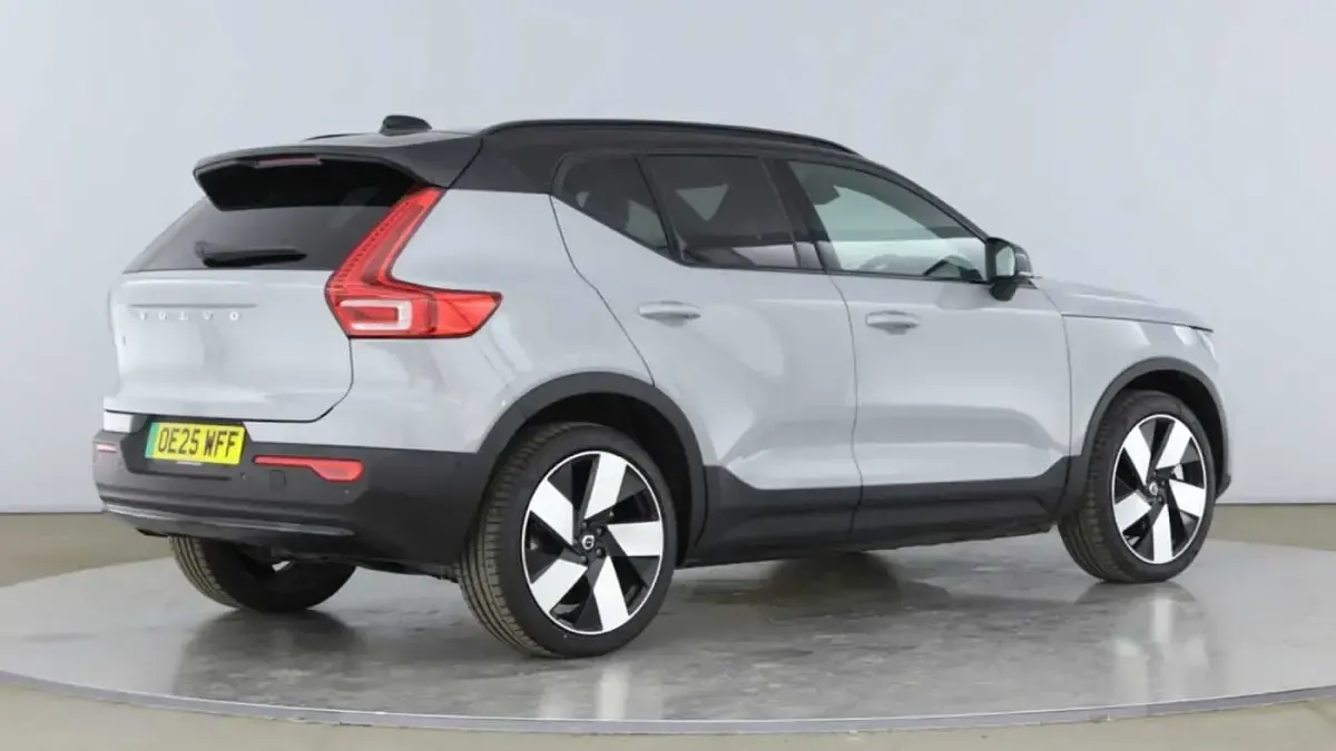 New Volvo EX40 Ultra 182 kW (248 HP) 2026 SUV