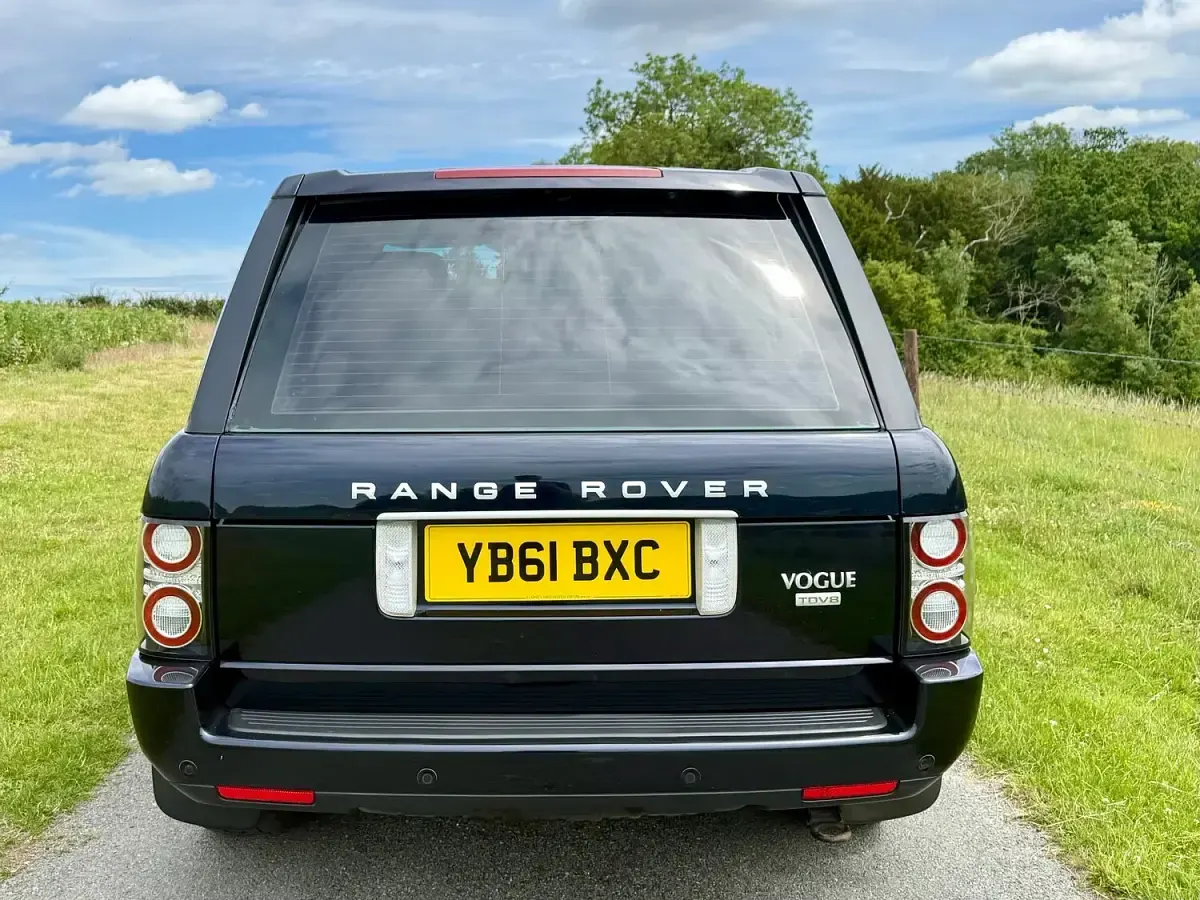 Used Land Rover Range Rover Vogue 2011 Blue SUV