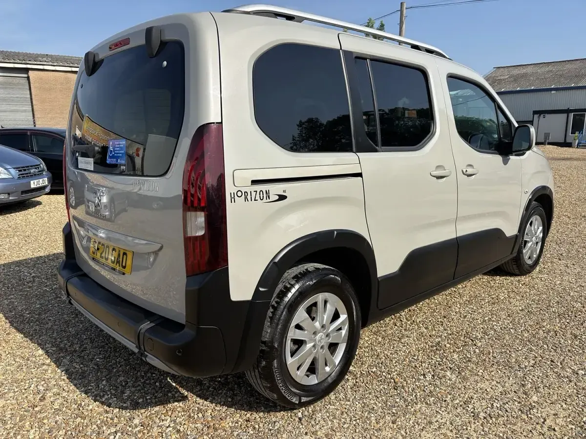Used Peugeot Rifter Allure 2020 Beige MPV