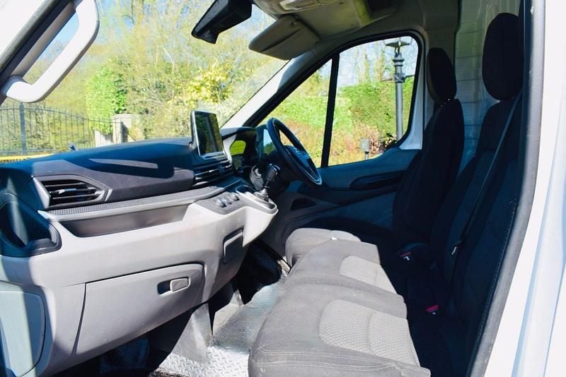 Used Maxus V90 161 HP (118 kW) 2024 White Van