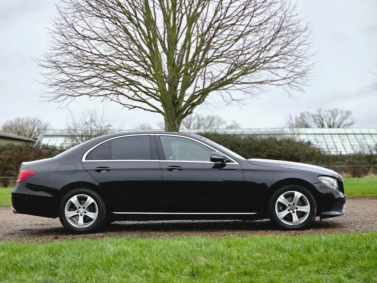 Used Mercedes E220 SE 191 HP (140 kW) 2016 Black Sedan