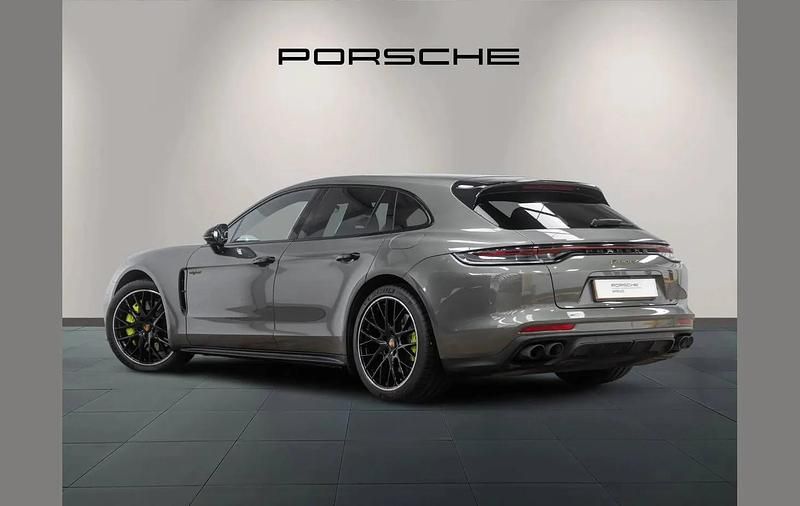 Used Porsche Panamera Sport Turismo 456 HP (335 kW) 2022 Green Estate