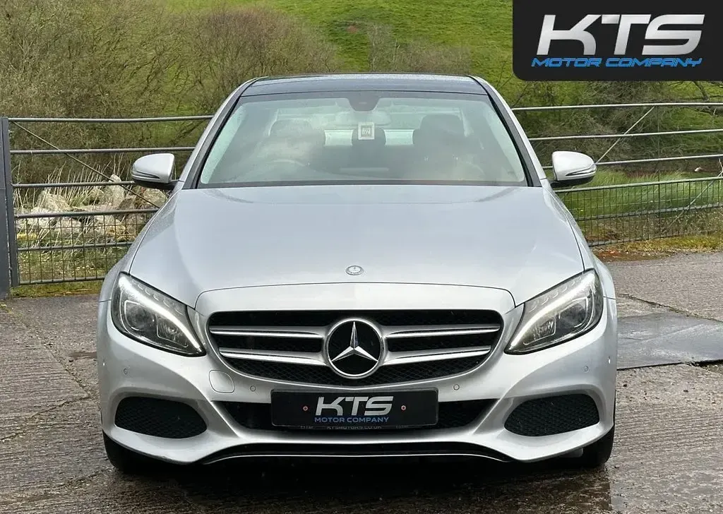 Used Mercedes C220 Premium 170 HP (125 kW) 2016 Silver Sedan