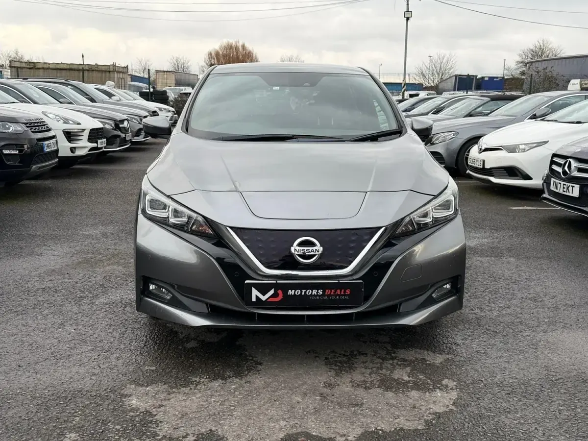 Gebraucht Nissan Leaf 80 kW (109 PS) 2018 Grau Kleinwagen