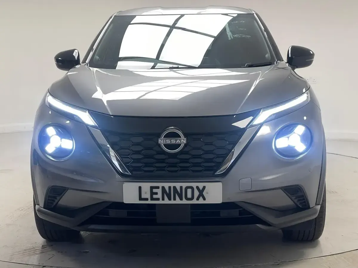Używany Nissan Juke N-Connecta 143 KM (105 kW) 2024 Szary SUV