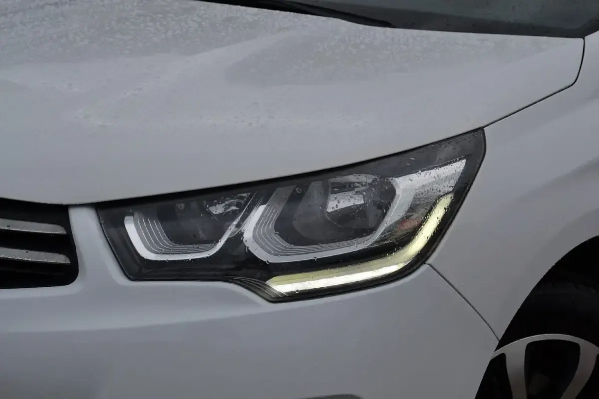 Used Citroën C4 PureTech 130 HP (95 kW) 2018 White Hatchback