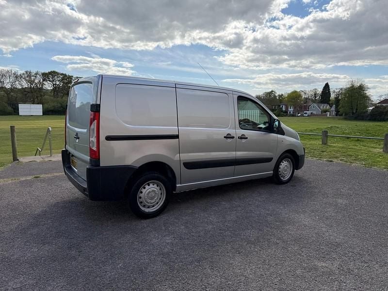 Used Peugeot Expert 90 HP (66 kW) 2016 Silver Van