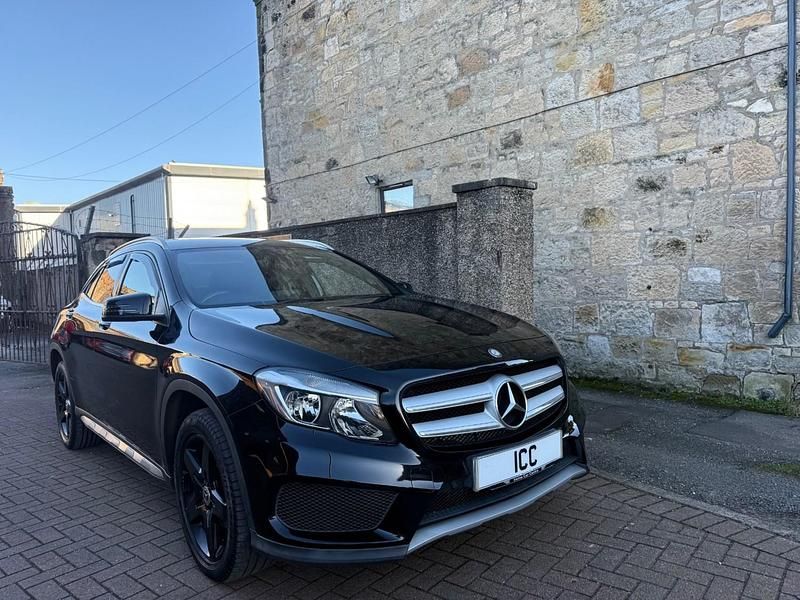 Used Mercedes GLA200 AMG line 136 HP (100 kW) 2016 Black SUV