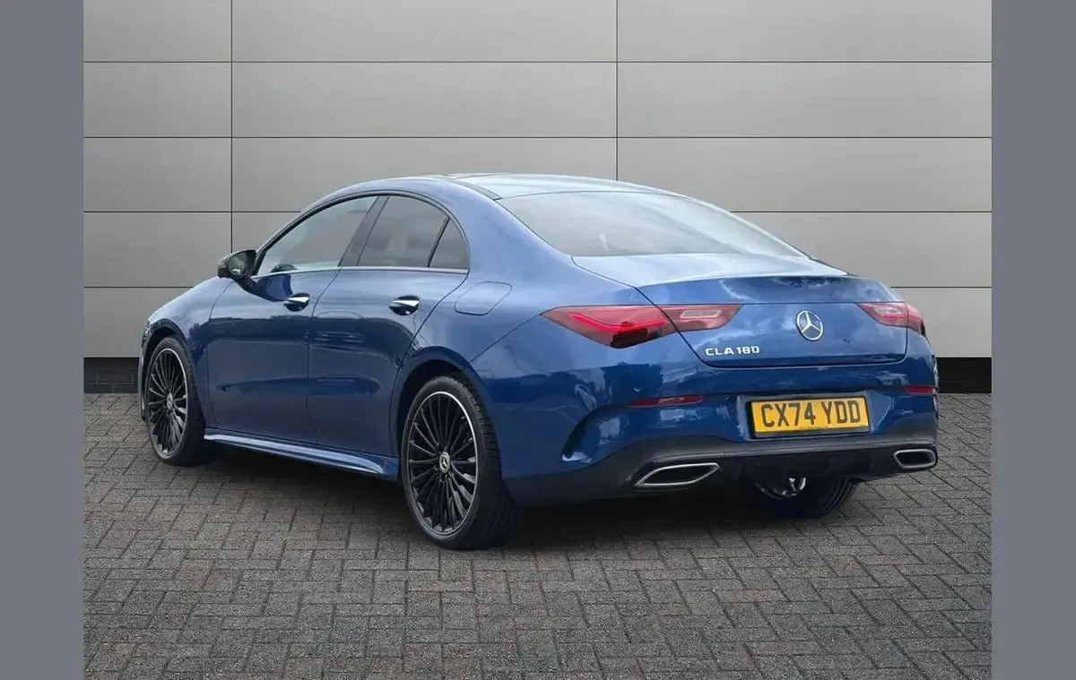 Used Mercedes CLA180 AMG Line Premium Plus 134 HP (98 kW) 2024 Blue Sedan