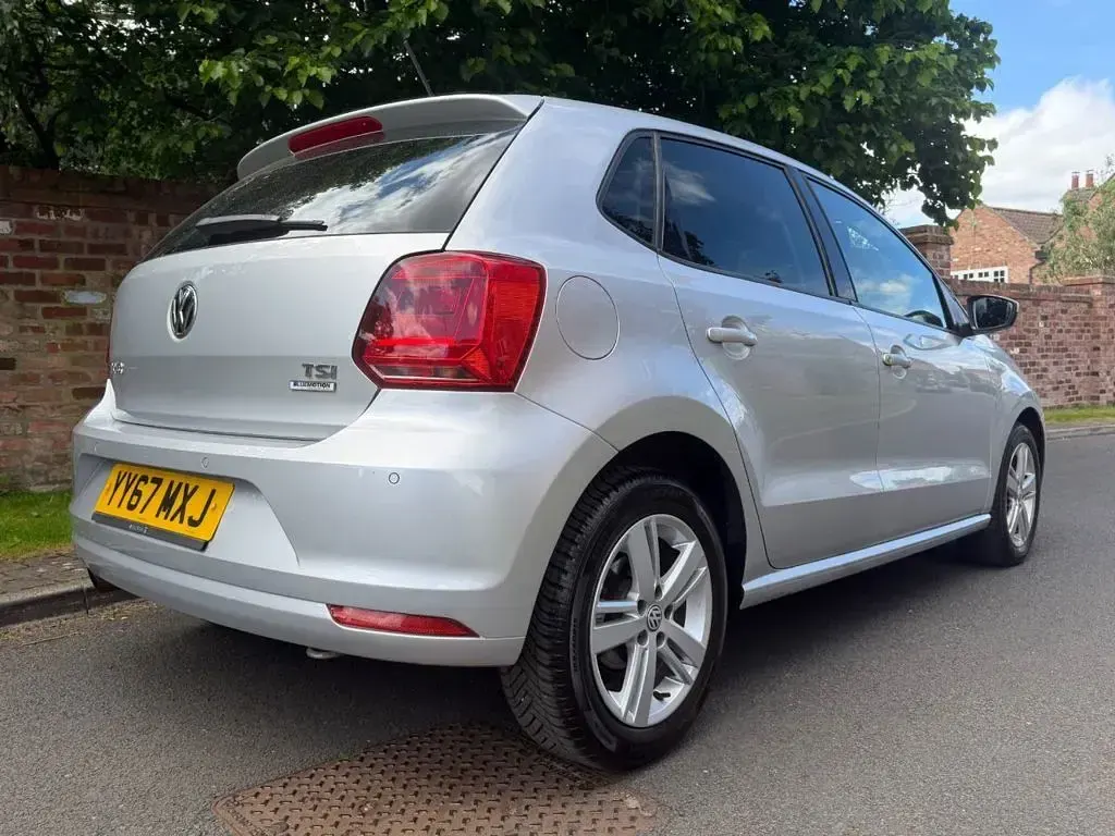 Used VW Polo Edition 90 HP (66 kW) 2017 Silver Hatchback