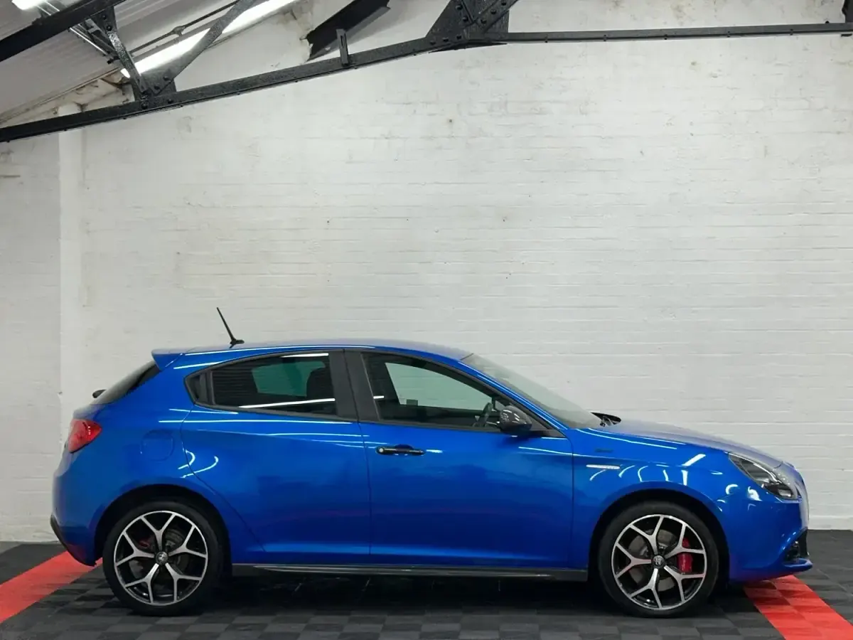 Used Alfa Romeo Giulietta Sprint 120 HP (88 kW) 2020 Blue Hatchback