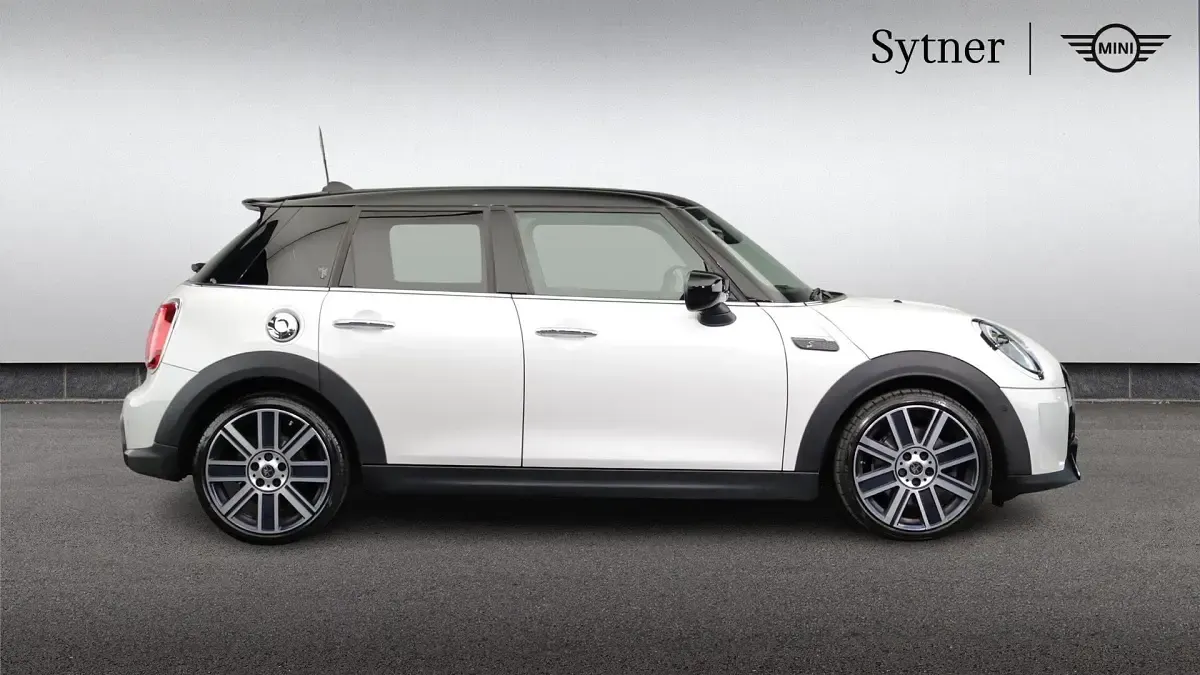 Used Mini Cooper S Exclusive 176 HP (129 kW) 2023 White Hatchback