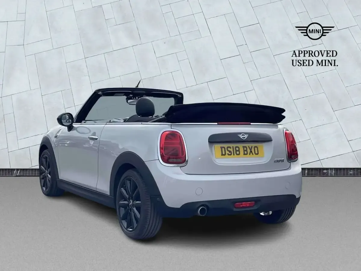 Usado Mini Cooper Cabriolet 2018 Prateado Cabrios
