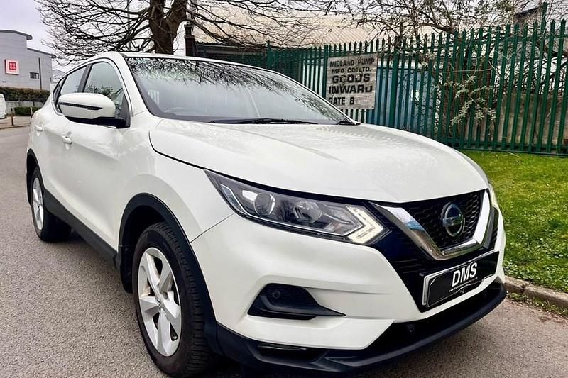 Used Nissan Qashqai Acenta Premium 140 HP (102 kW) 2019 White SUV