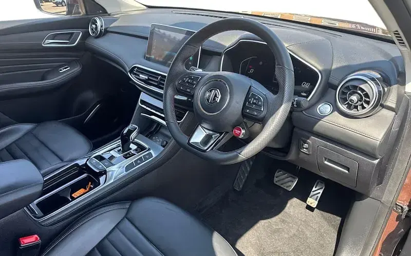 Used MG HS Trophy 162 HP (119 kW) 2024 Grey SUV