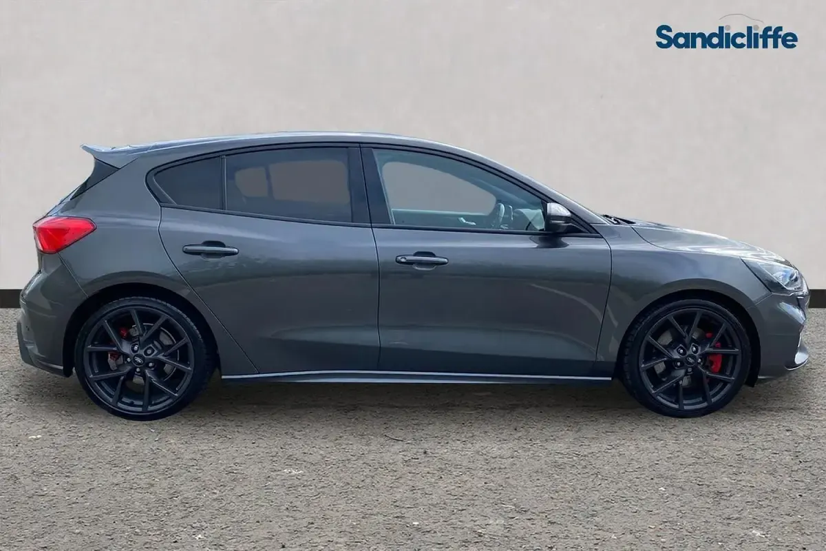 Second-hand Ford Focus ST 280 CP (205 kW) 2021 Gri Hatchback