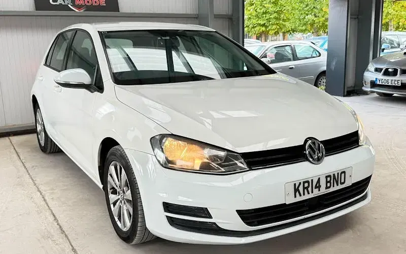 Used VW Golf VII SE 122 HP (89 kW) 2014 Hatchback