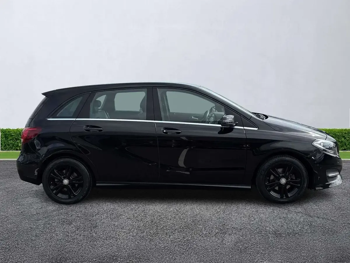 Used Mercedes B180 Executive 2016 Black Hatchback