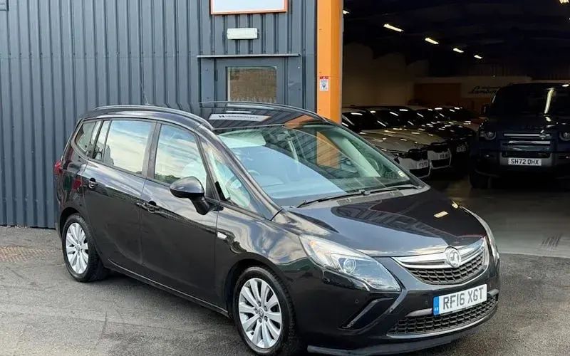 Used Vauxhall Zafira Tourer Design Edition 170 HP (125 kW) 2016 Black MPV