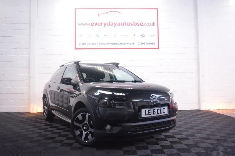 Used Citroën C4 Cactus Flair 82 HP (60 kW) 2016 Black Hatchback