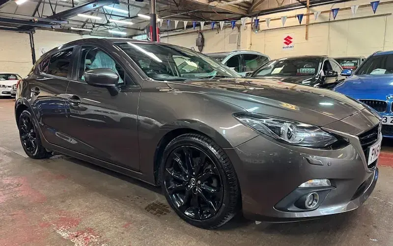 Used Mazda 3 Inclusive 120 HP (88 kW) 2016 Hatchback