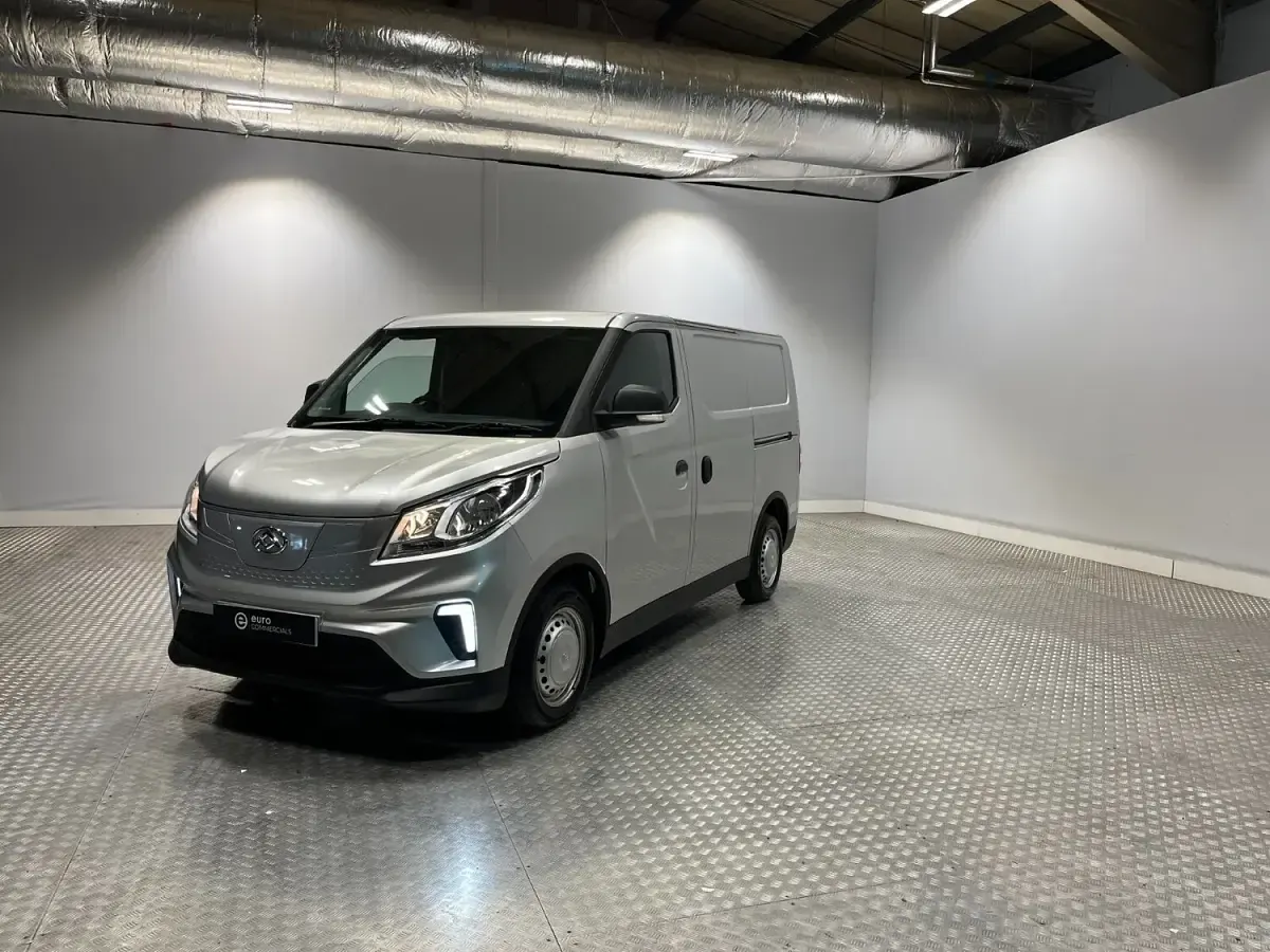 Used Maxus eDeliver 3 89 kW (122 HP) 2024 Silver Van