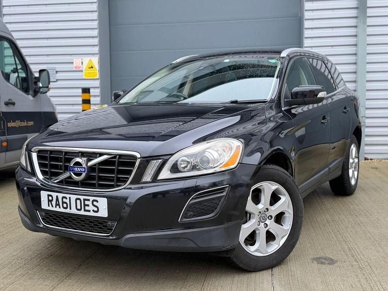 Used Volvo XC60 SE Lux 2023 Black SUV