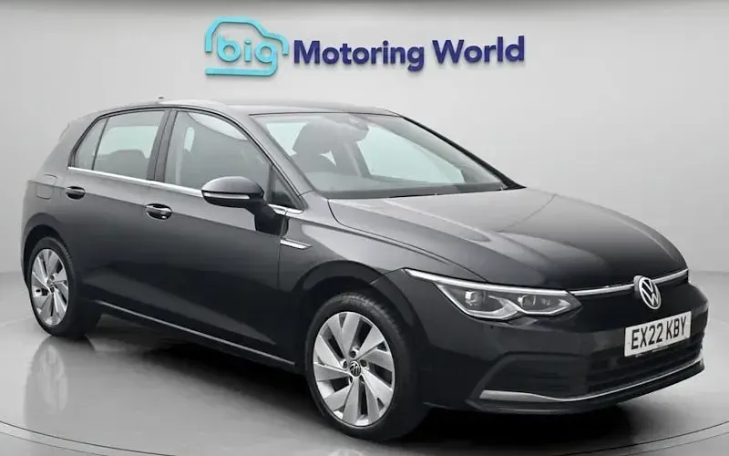 Used VW Golf VIII Style 131 HP (96 kW) 2022 Hatchback