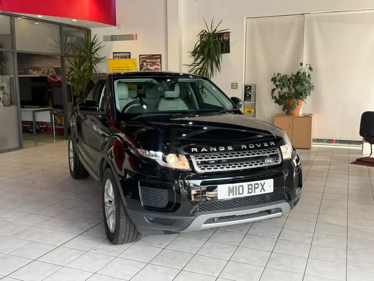 Used Land Rover Range Rover evoque SE 150 HP (110 kW) 2018 Black Estate