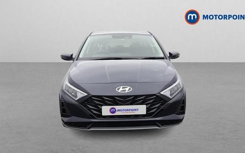 Used Hyundai i20 Advanced 101 HP (74 kW) 2025 Grey Hatchback