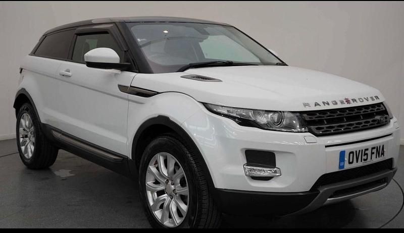 Used Land Rover Range Rover evoque Pure 190 HP (139 kW) 2015 White Coupe