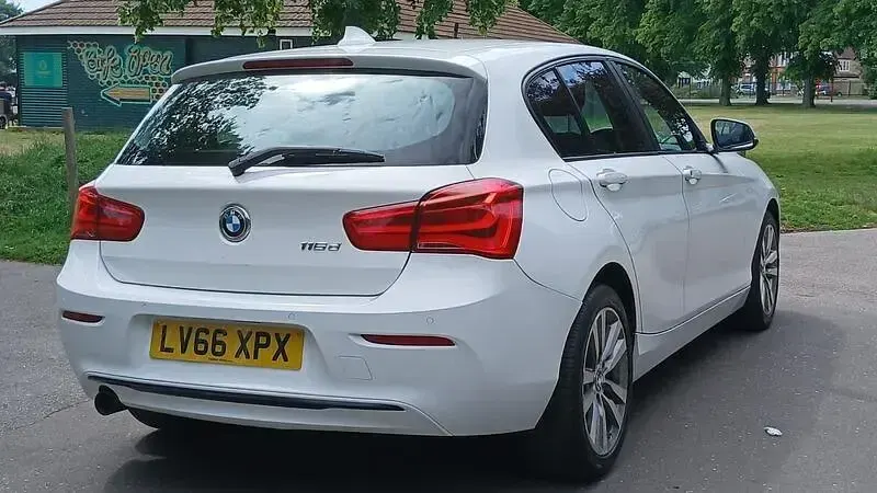 Used BMW 116 Sport Line 2016 White Hatchback