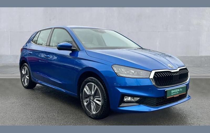 Used Skoda Fabia SE L 110 HP (80 kW) 2023 Race blue metallic Hatchback