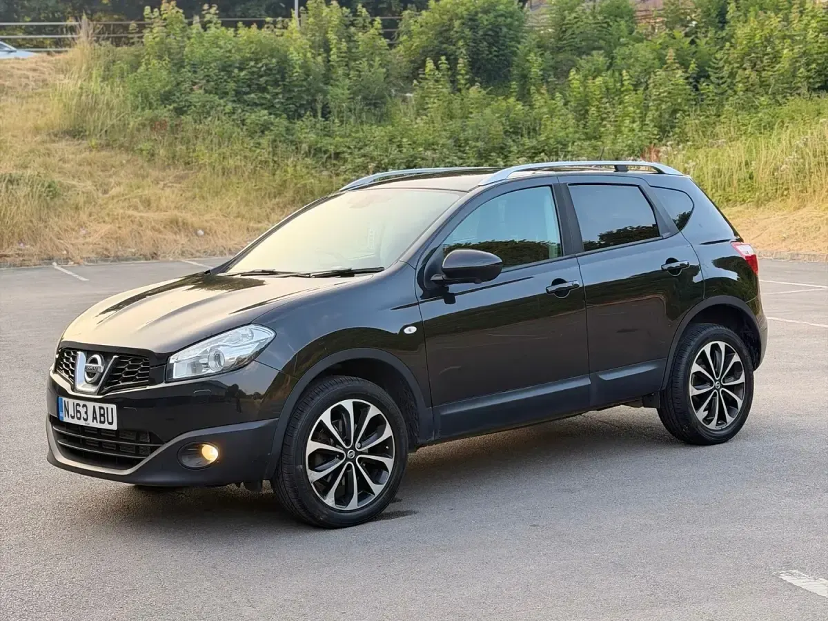Used Nissan Qashqai Tekna 130 HP (95 kW) 2013 Black SUV