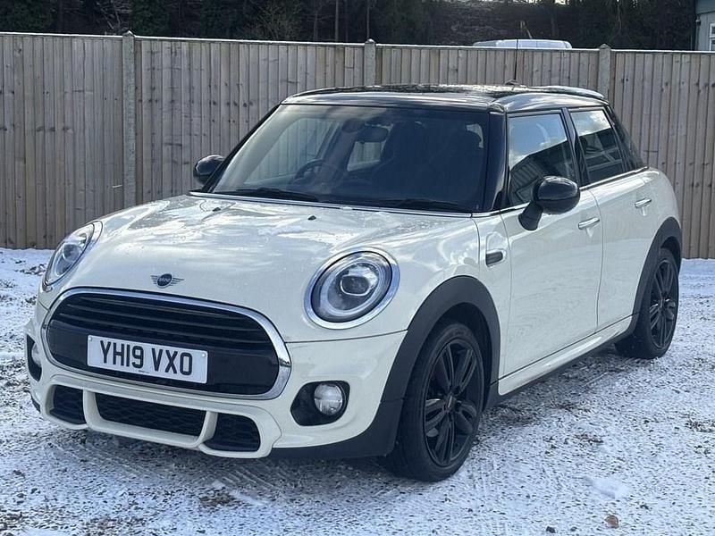 White Used 2019 Mini Cooper Hatch Hatchback | £8,300 (Super price) - Image 1/4