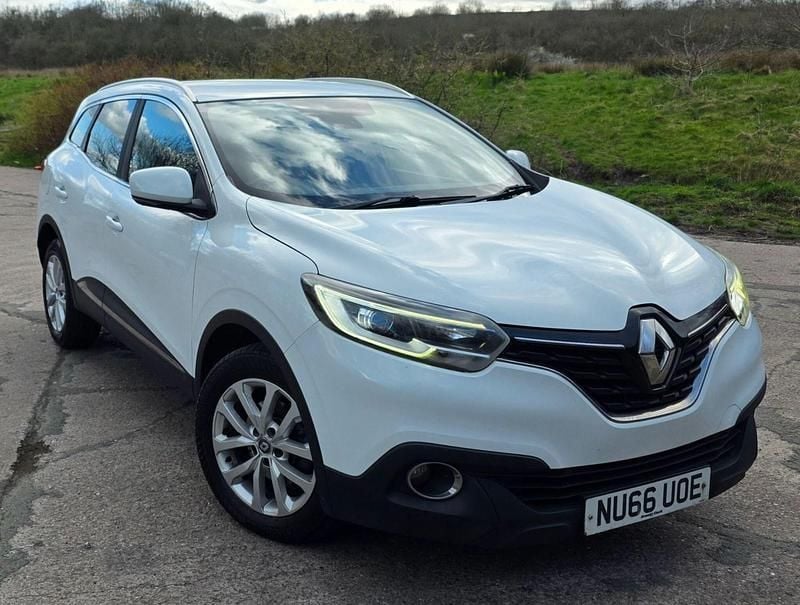 Used Renault Kadjar Dynamique 2016 White SUV
