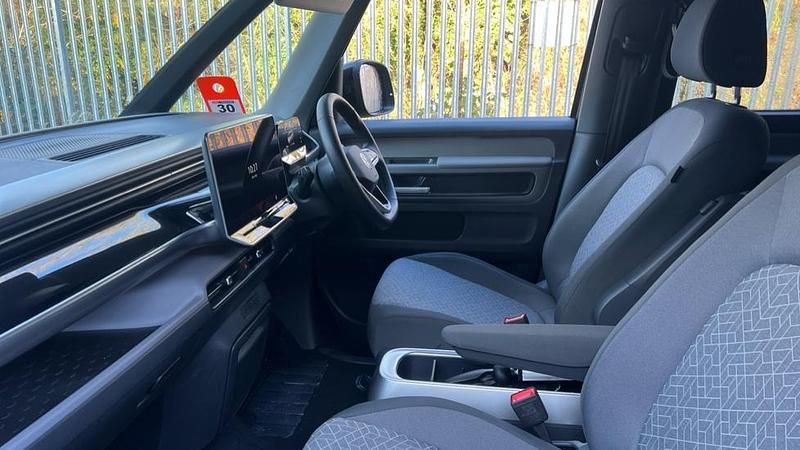 Usado VW ID. Buzz Pro 210 kW (286 CV) 2025 Negro Monovolumen